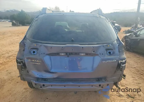 2015 Subaru Outback 2.5I Limited z USA, uszkodzony, nr VIN 4S4BSBLC2F3200496